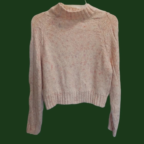 Jessica simpson sweater over size cropped cable stitch size Xs - Picture 2 of 8